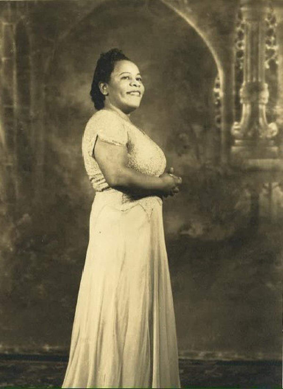 Undated photo of Mary Cardwell Dawson