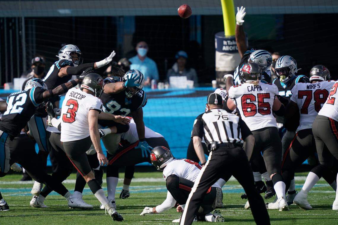 Tampa Bay Buccaneers kicker Ryan Succop (3) hits the field goal against the Carolina Panthers during the first half of an NFL football game, Sunday, Nov. 15, 2020, in Charlotte , N.C. (AP Photo/Gerry Broome)