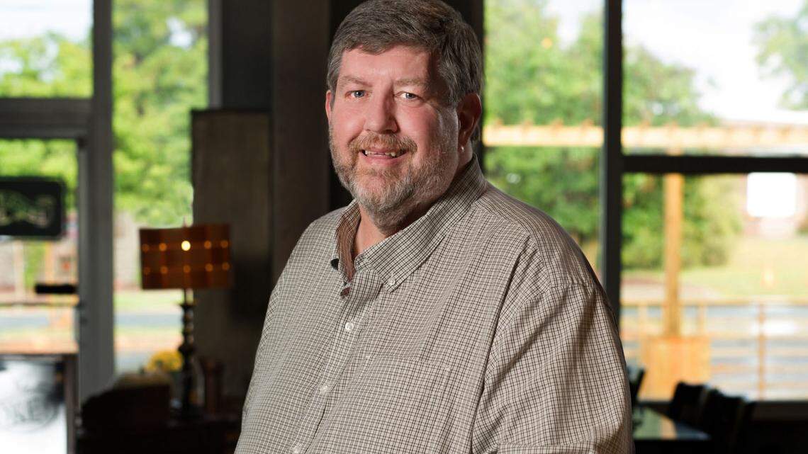 Tommy Tomlinson took a kibble-sized idea for a book and turned it into a doggone tearjerker