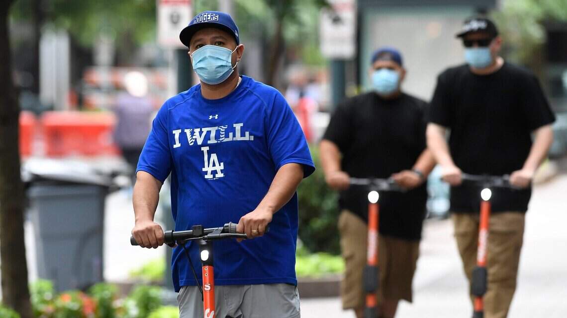 Many Charlotte businesses favor new mask mandate. Harris Teeter won’t enforce it.