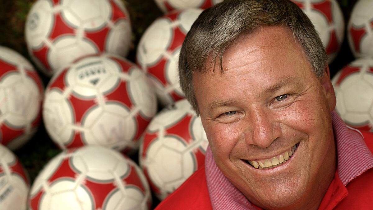 TARHEEL.NEWS.090403.CLL -- Charlie Slagle, 51, has been the CEO of CASL (Capitol Area Soccer League) for 2 years. The company employees 30 people, has thousands of volunteers and about 10,000 boys and girls participating.