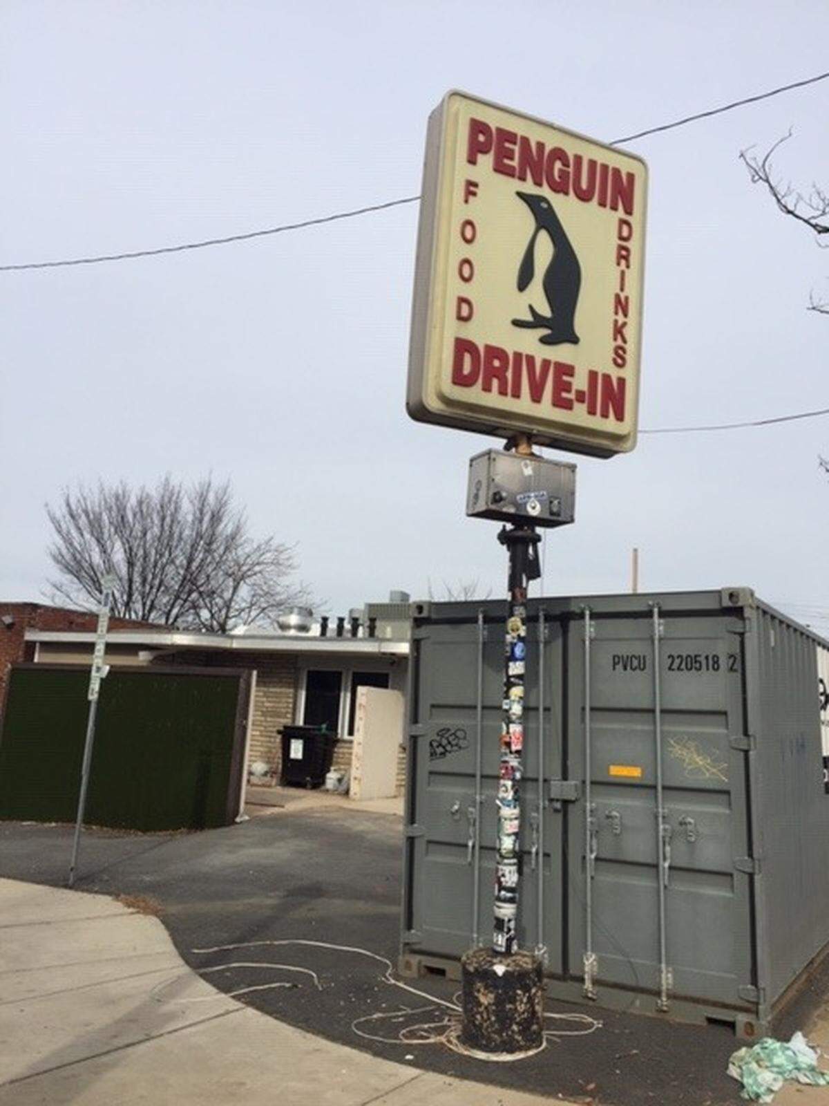 Bruce Moffett’s NC Red in the old Penguin spot will have a Southern-New England focus, with classics like fried chicken and lobster rolls.