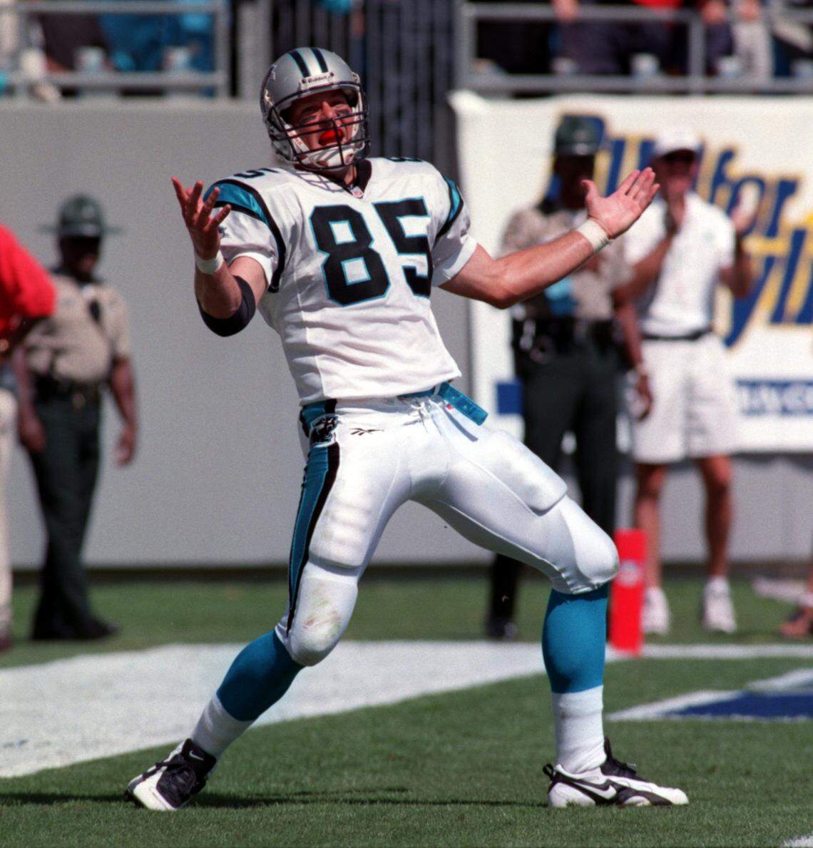 Panther tight end Wesley Walls celebrates a touchdown in 1996, which he calls the favorite team he played for in his 15-year career.