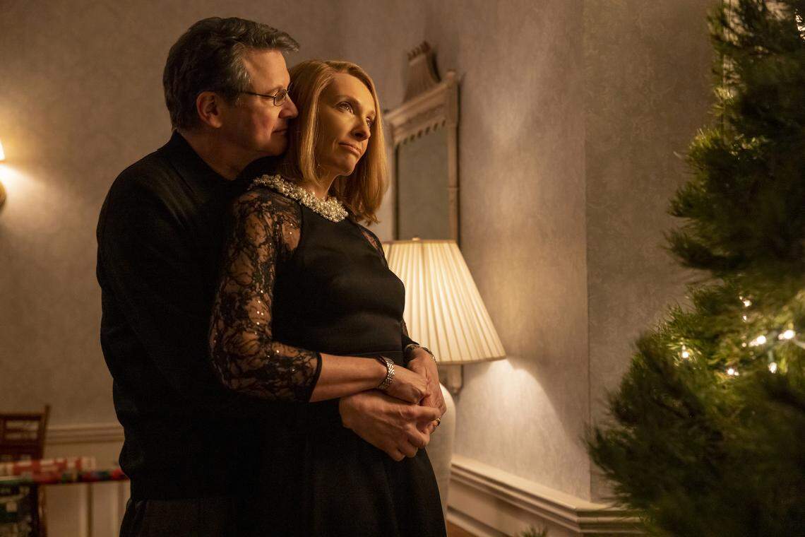 Colin Firth as Michael Peterson and Toni Collette as Kathleen Peterson, in a scene from HBO Max’s “The Staircase.”