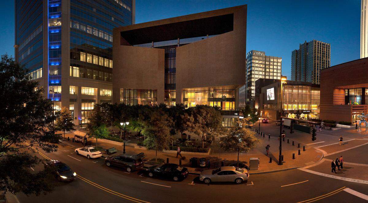Enjoy complimentary museum admission and special events during Wednesday Night Live, presented by Levine Center for the Arts.
