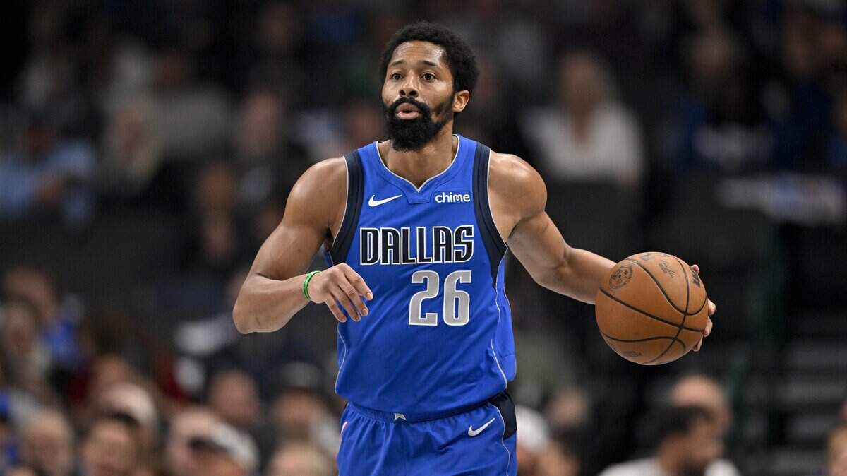 Spencer Dinwiddie (26) in action during the game between the Dallas Mavericks and the Brooklyn Nets at the American Airlines Center.