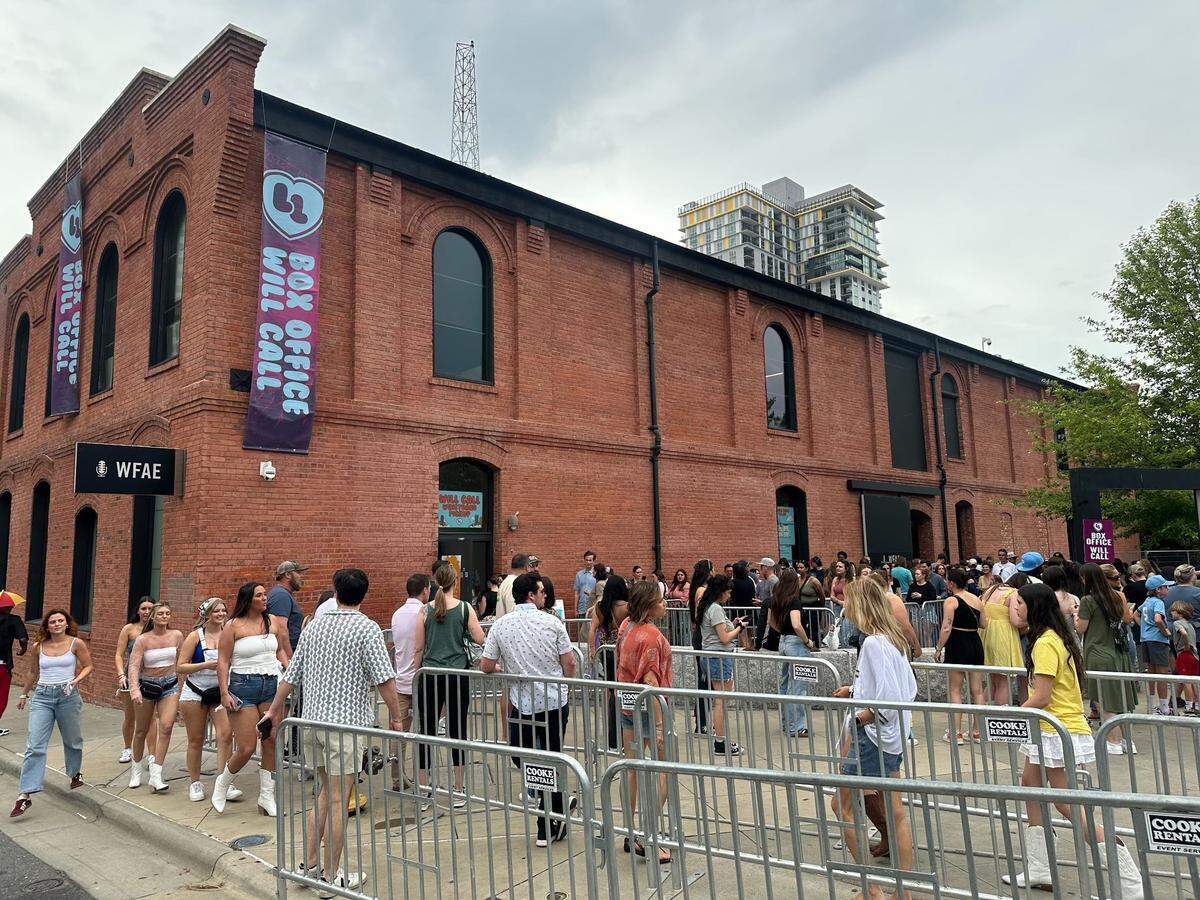 Lines of fans outside the box office and will call building for Lovin’ Life Music Fest just before 7 p.m. on Friday, May 2.