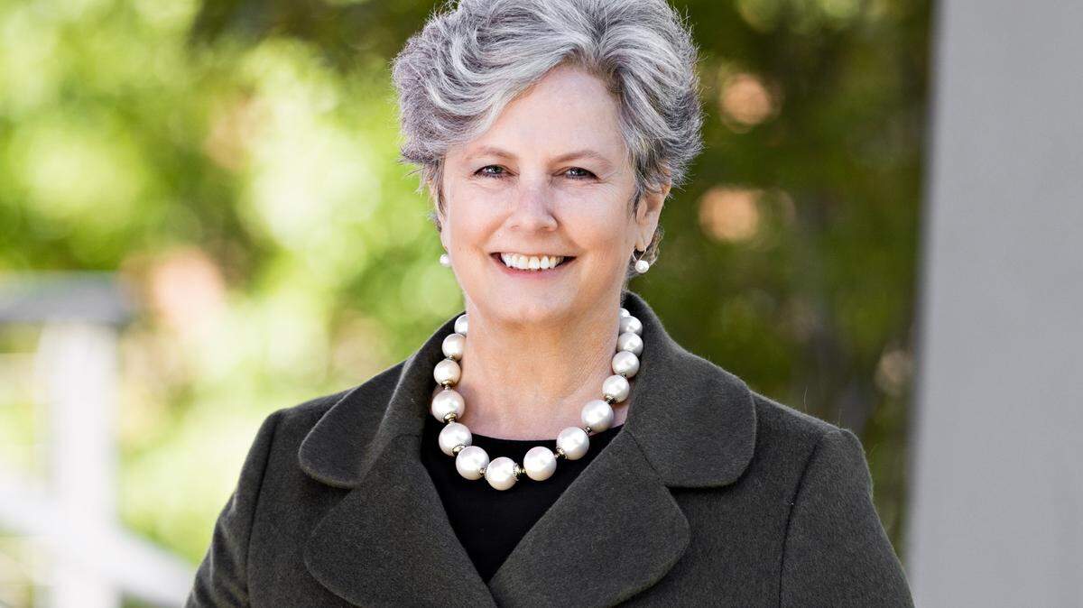Nora Carr, a longtime Charlotte-Mecklenburg Schools and Guilford County Schools employee, died June 30 at age 63.