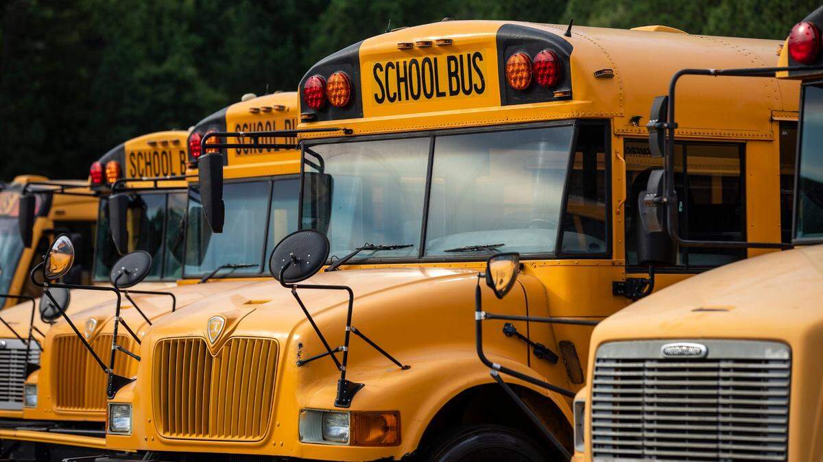 Observer letter to the editor: CMS buses need to stop reckless maneuver before it causes an accident.