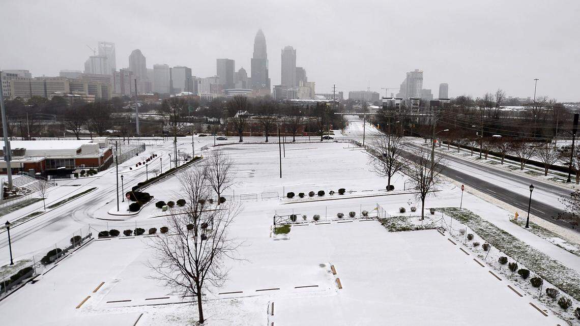 A wintry mix of rain, sleet and snow blanket the landscape in Charlotte in January 2022. Charlotte could see up to 2 inches of snow from the wintry weather system expected late Friday and early Saturday, Jan. 10-11, 2025, plus sleet, ice and freezing rain, a National Weather Service meteorologist said.
