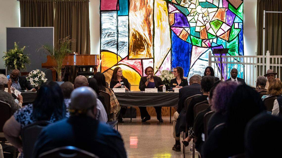 Research 2022 candidates for Mecklenburg County commissioner