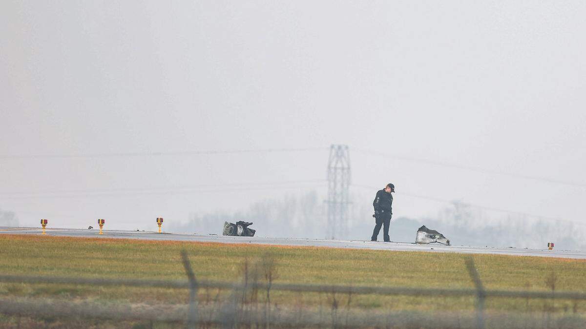 NASCAR star Greg Biffle, his family among 7 dead in Statesville plane crash