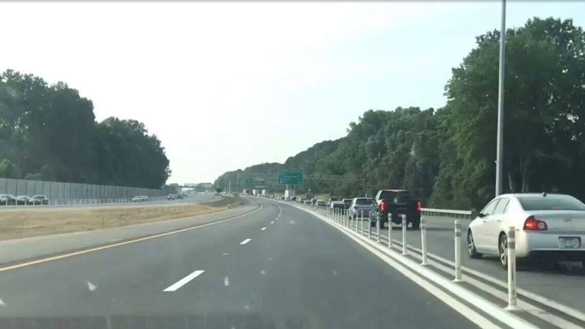 I-77 shoulders north of Charlotte to become travel lanes during rush hours