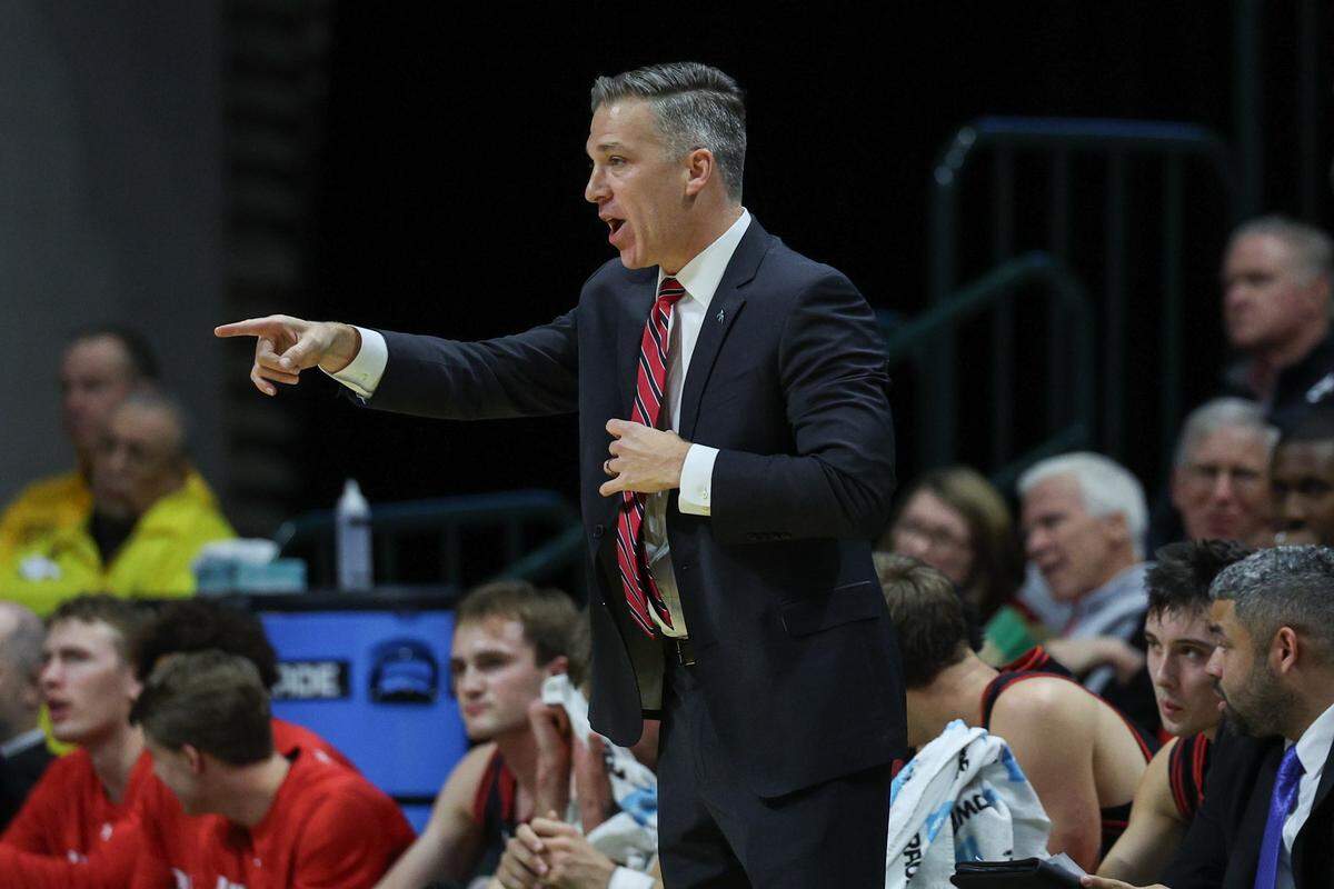 Davidson head coach Matt McKillop directs his team during the game against UNC Charlotte at Dale F. Halton Arena in Charlotte, NC on Tuesday, November 11, 2025.