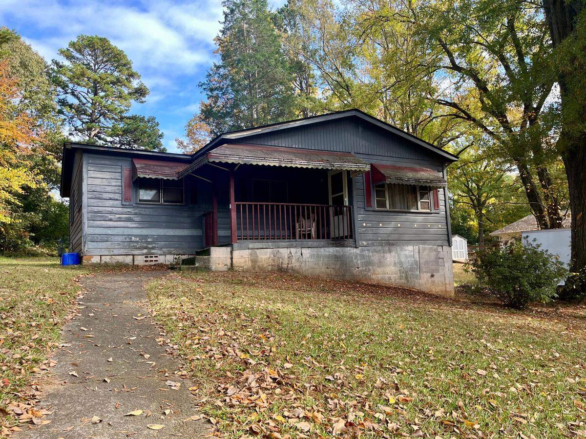 An original home in Smithville that has fallen into disrepair. Residents in the historically Black community in Cornelius want to renovate these spaces and preserve their neighborhood.