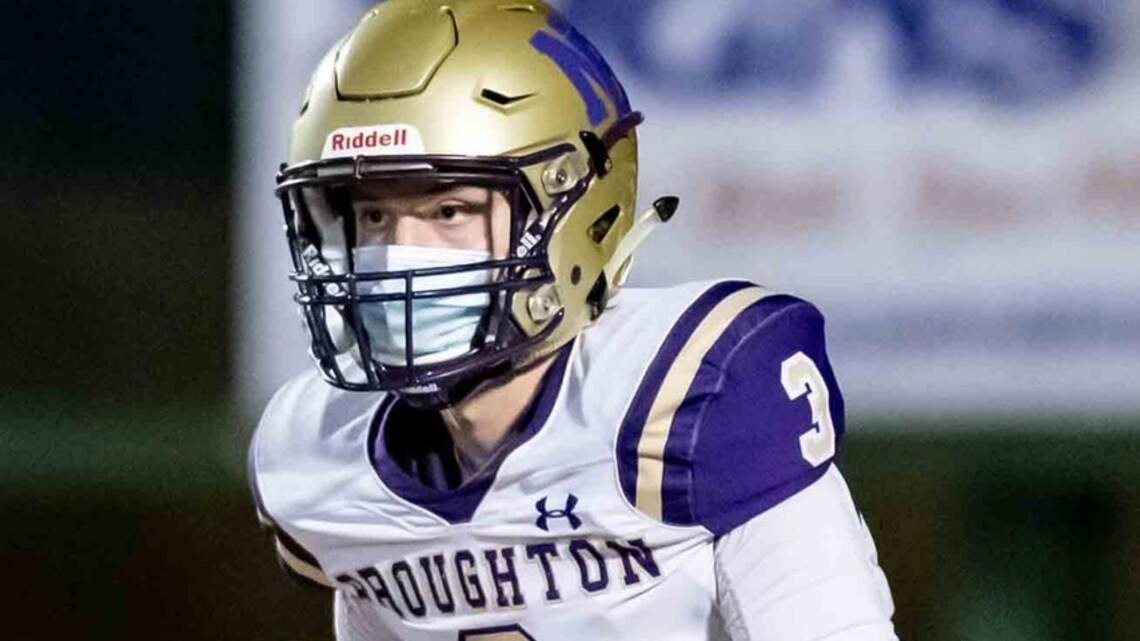 Broughton QB Ben Gilbert is News & Observer football player of the week