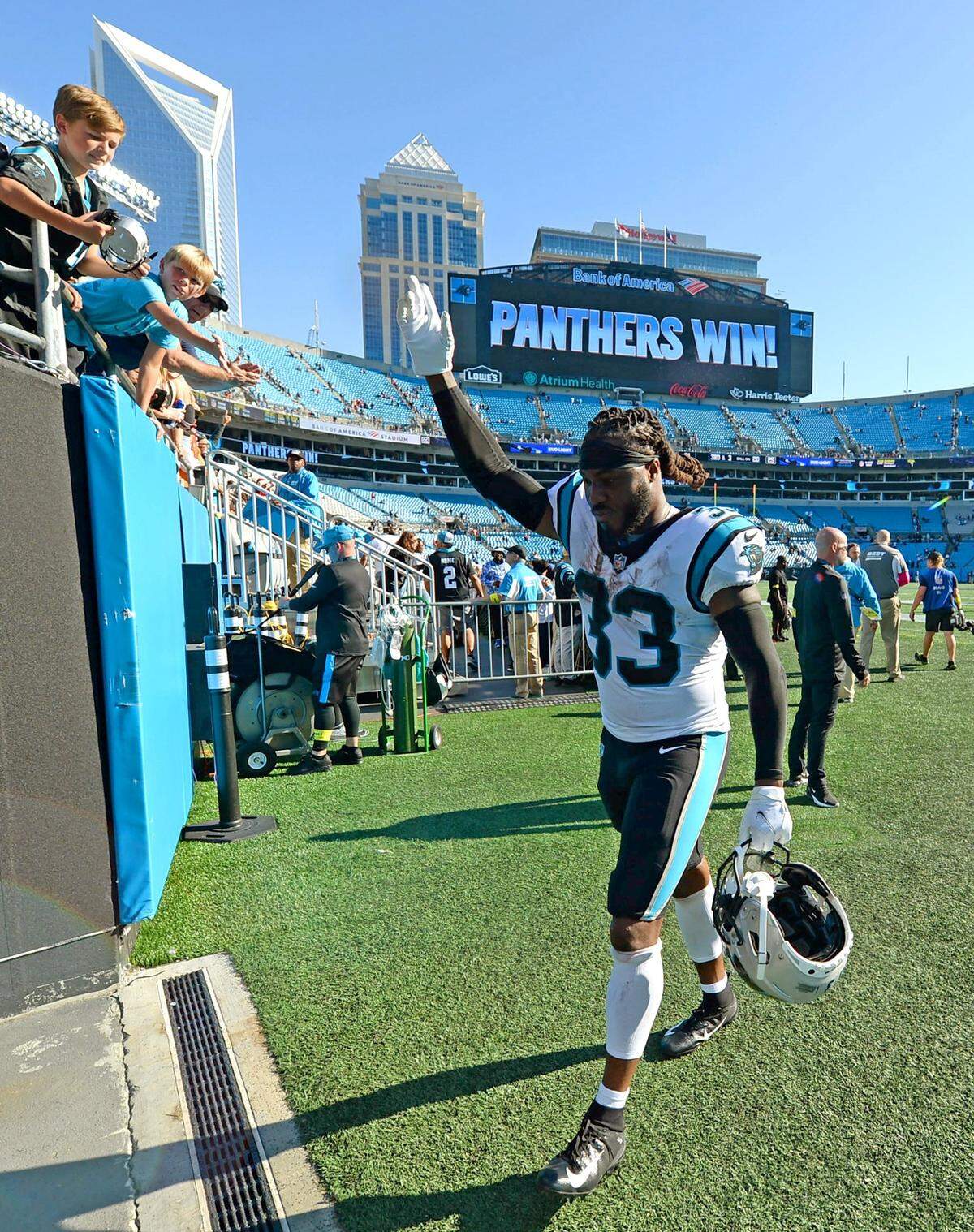 Carolina Panthers running back D’Onta Foreman acknowledges the cheers of the fans following the team’s victory over the Tampa Bay Buccaneers at Bank of America Stadium in Charlotte, NC on Sunday, October 23, 2022. The Panthers defeated the Buccaneers 21-3.