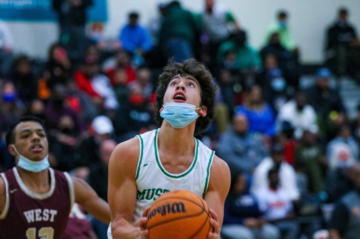 Myers Park beat West Charlotte in the Charlotte Hoops Challenge Friday