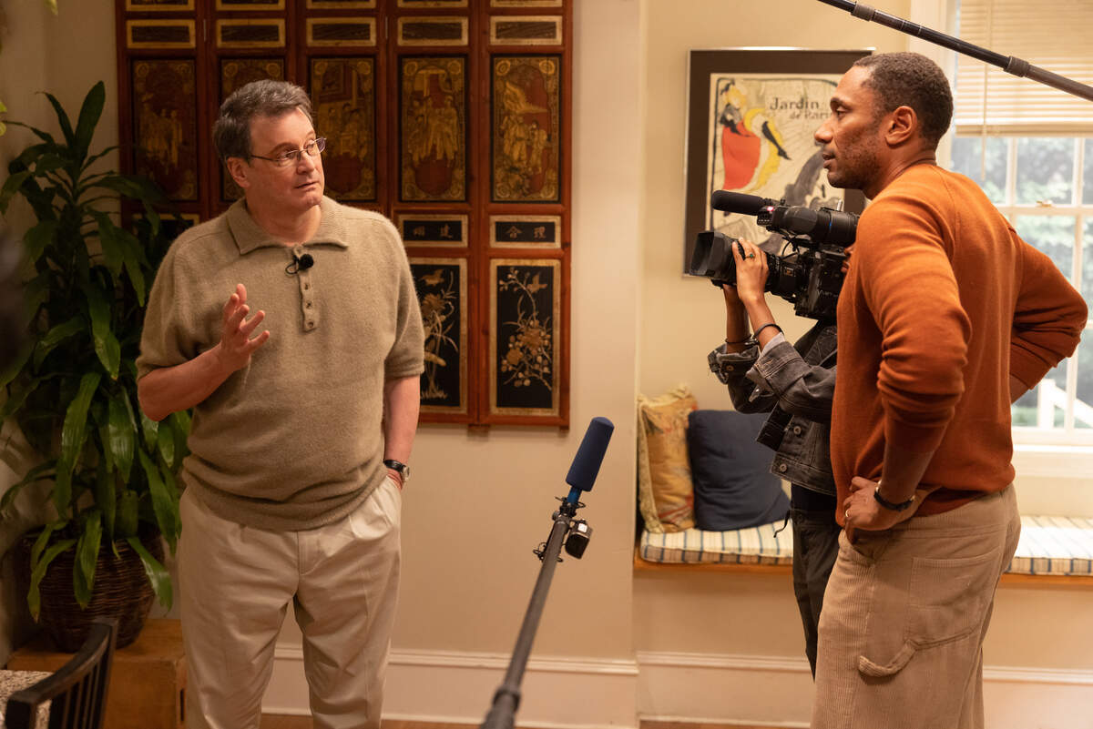 Colin Firth as Michael Peterson and Vincent Vermignon as Jean-Xavier de Lestrade, in a scene from HBO Max’s “The Staircase.”