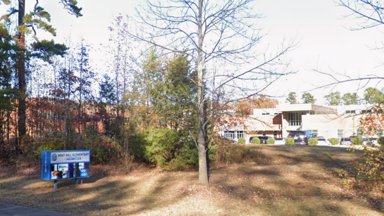 Mint Hill woman pointed gun at own head as threat after argument at school drop off
