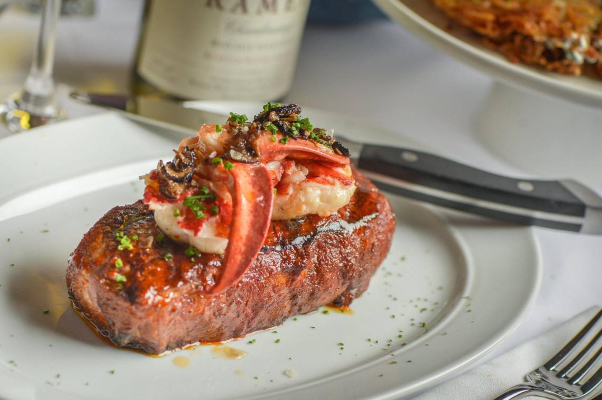 Steak 48 opened in December 2020 at Apex SouthPark.