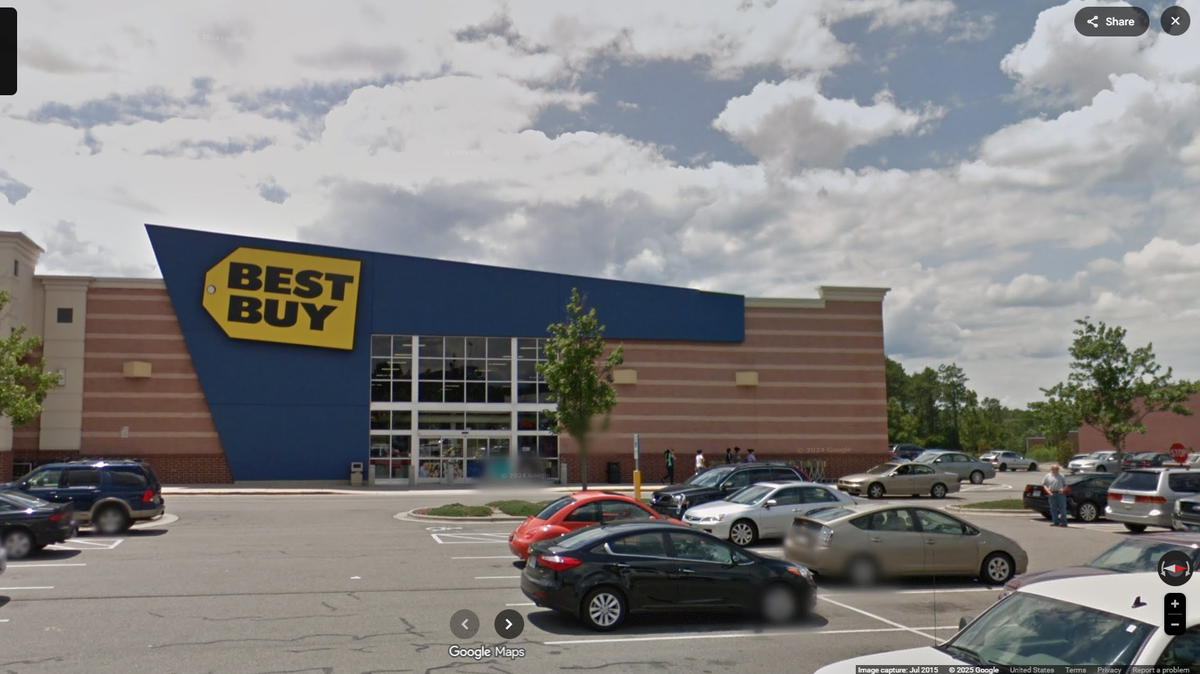Aberdeen police were investigating reports of shoplifting when they found a woman bound at the wrist in the suspect’s vehicle, officials say.