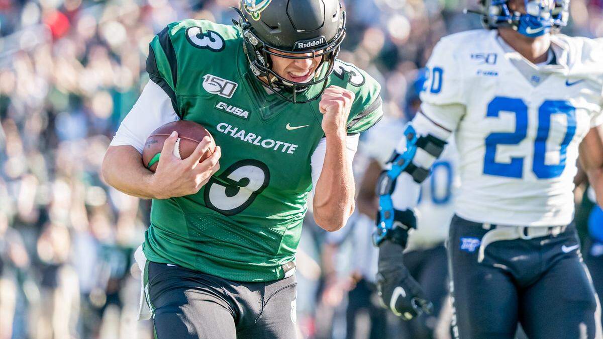Charlotte quarterback Chris Reynolds (3) had 3,355 yards in total offense last season.
