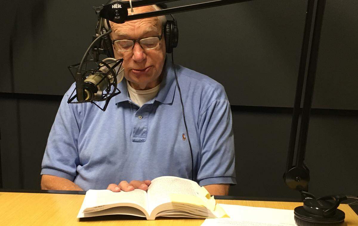 Webb Hubbell, a headline-grabbing name during the era of the Clinton presidency, is now a fiction author in Charlotte.