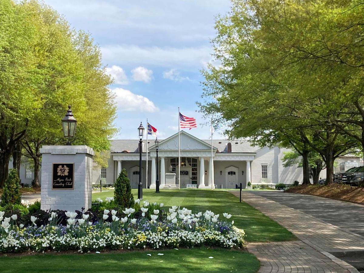 Myers Park Country Club’s front entrance.