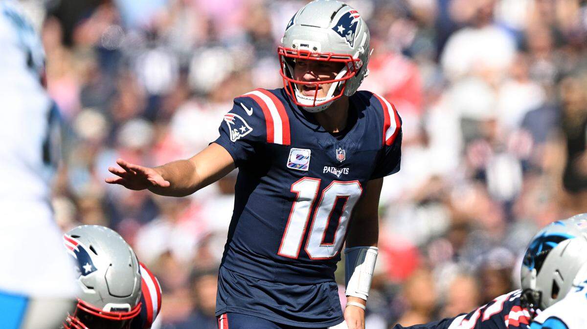 Sep 28, 2025; Foxborough, Massachusetts, USA; New England Patriots quarterback Drake Maye (10) calls a play against the Carolina Panthers during the first half at Gillette Stadium.