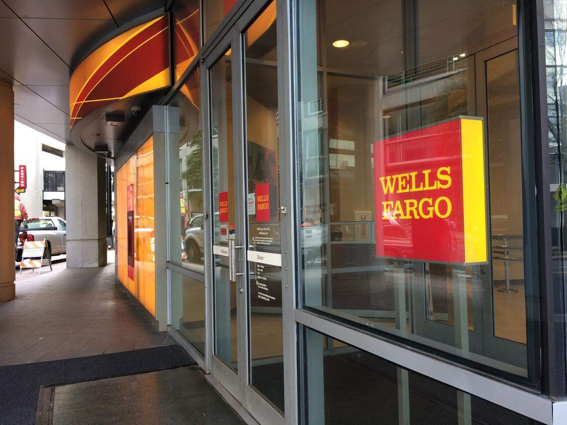 Elizabeth Duke resigned Monday as board chair of Wells Fargo