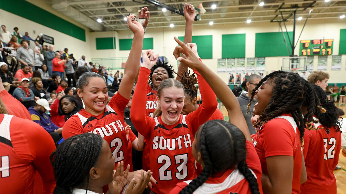 Friday’s girls’ prep basketball rewind: No. 6 South Meck runs down Myers Park