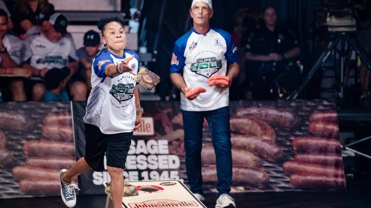 Doug Flutie and Dawn Staley compete in the ACL SuperHole III Finals during the 2022 ESPN: The Ocho events at Rock Hill Sports & Event Center.