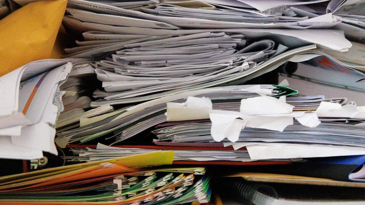 Hospital bills can quickly become overwhelming for people of limited means. When people lack the money to pay those bills, they sometimes stack up in drawers and cabinets until collection agencies come calling.
