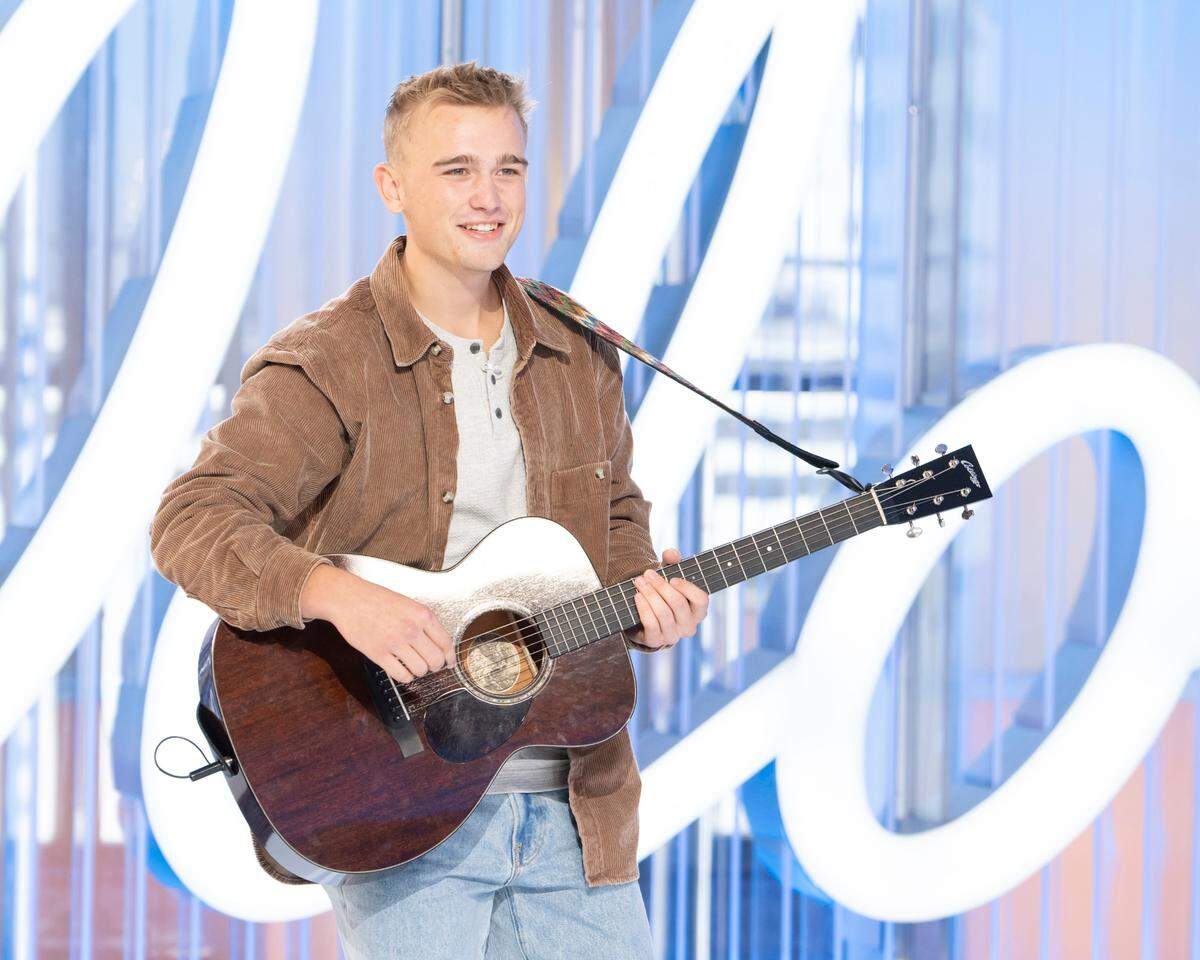 Max Dasher, 18, from Black Mountain, received a “yes” from all three judges after performing his rendition of “Rock Salt and Nails” by Utah Phillips on March 3.