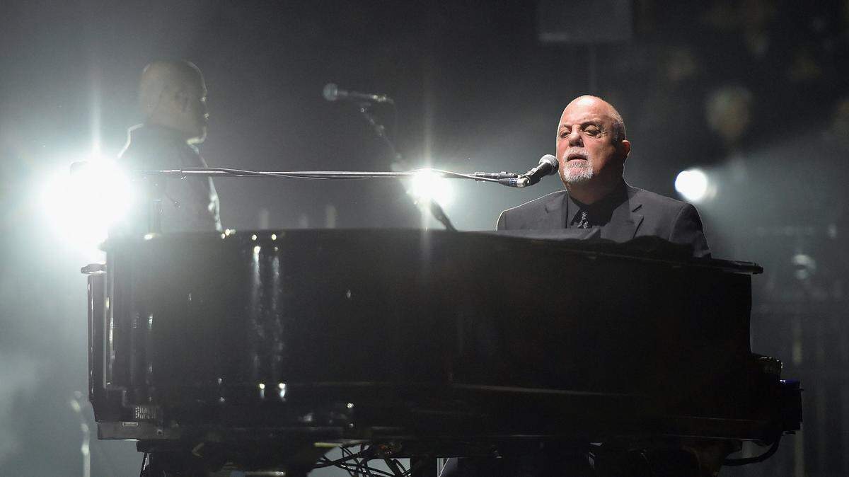 NEW YORK, NY - MAY 27: Billy Joel performs in concert at Madison Square Garden on May 27, 2016 in New York City. (Photo by Mike Coppola/Getty Images)