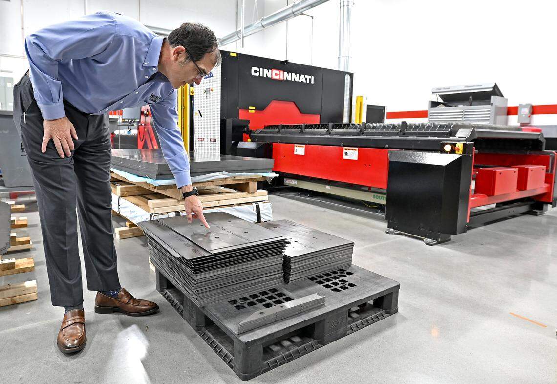 Hendrick Motorsports Technical Solutions President Scott Lampe discusses how materials are used in the U.S. Army’s Infantry Squad Vehicles.