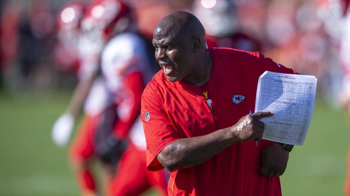 Chiefs offensive coordinator Eric Bieniemy yells during training camp Tuesday, Aug. 13, 2019, at Missouri Western State University.