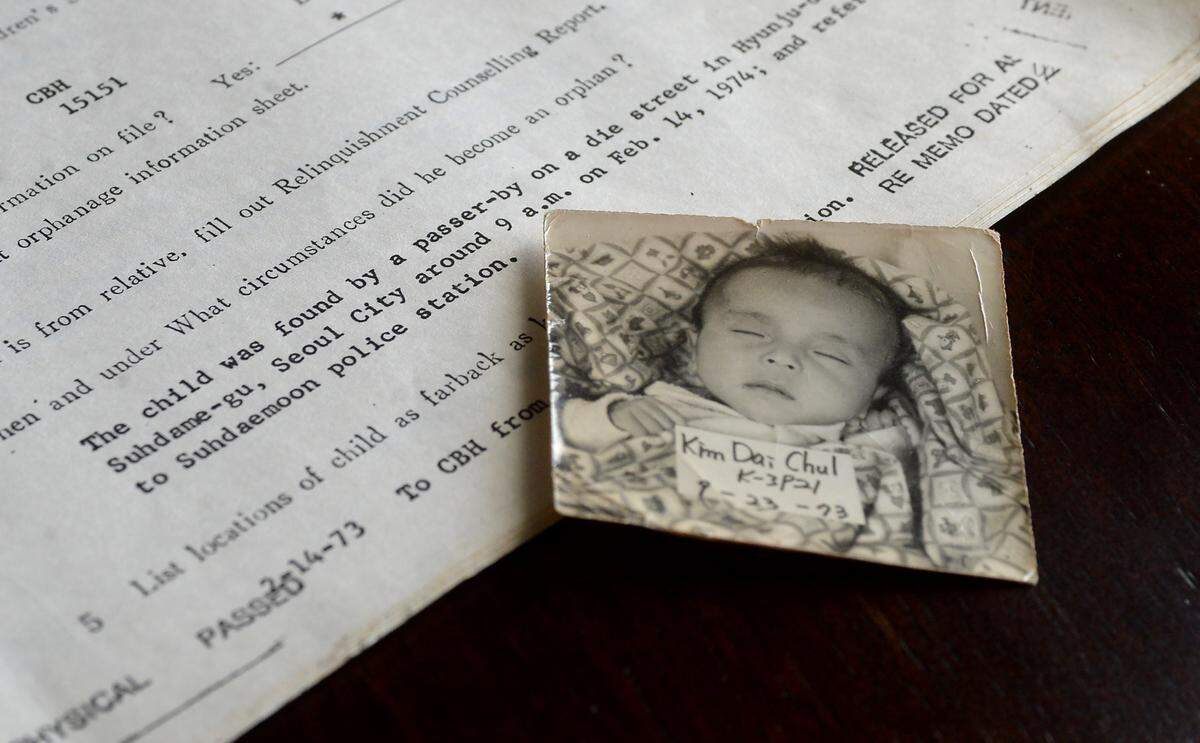 A baby photo of Théoden Janes, who at the time was named Kim Dai Chul.