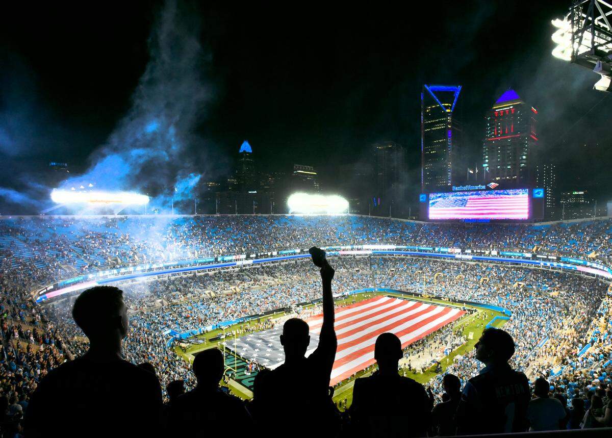 The Carolina Panthers took on the Tampa Bay Buccaneers at Bank of America Stadium in Charlotte on Thursday in a game delayed 27 minutes in the first quarter due to bad weather.