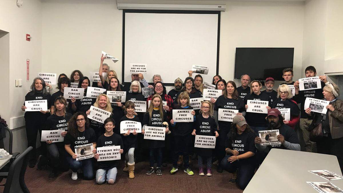Advocates wearing T-shirts saying “End Circus Abuse” and holding signs crowded the Charlotte-Mecklenburg Government Center during Tuesday night’s City Council meeting.