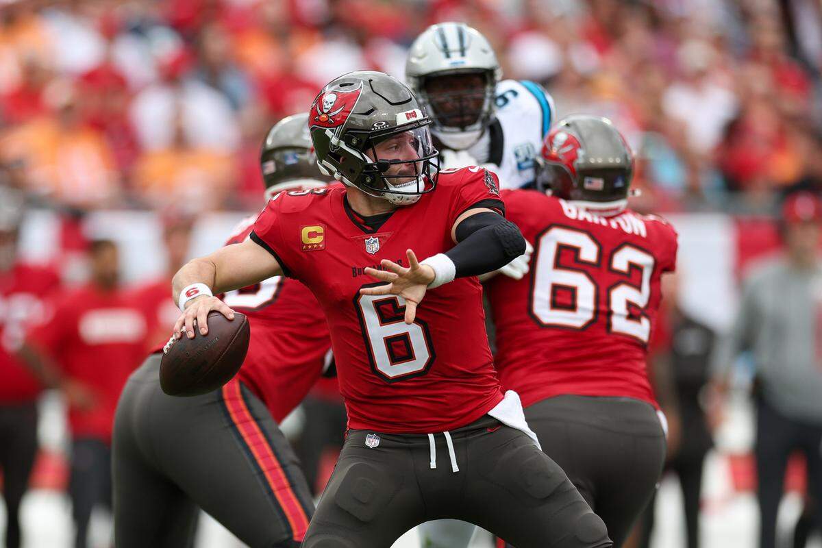 Tampa Bay Buccaneers quarterback Baker Mayfield (6) threw for 359 yards and five touchdowns against Carolina Sunday in a 48-14 win.