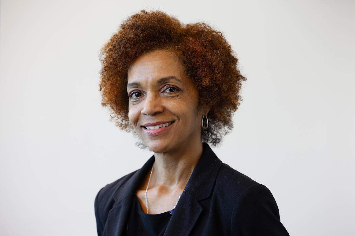 Lisa Vernon Sparks joined The Charlotte Observer in July to work with reporters tackling topics in race, equity and representation across multiple beats, plus lead the newspaper’s mobile newsroom effort.&nbsp;
