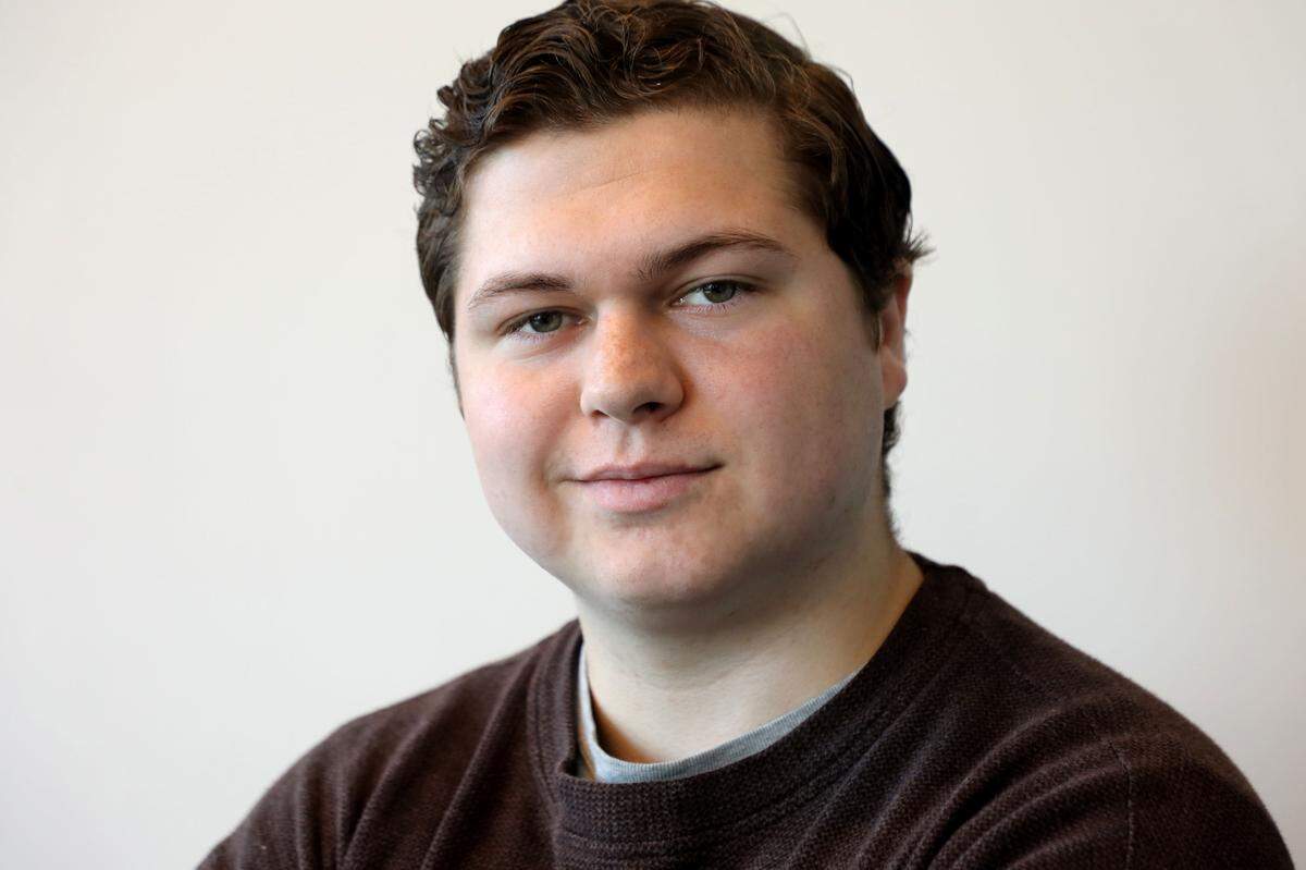 Profile Image of Nicky Wolcott