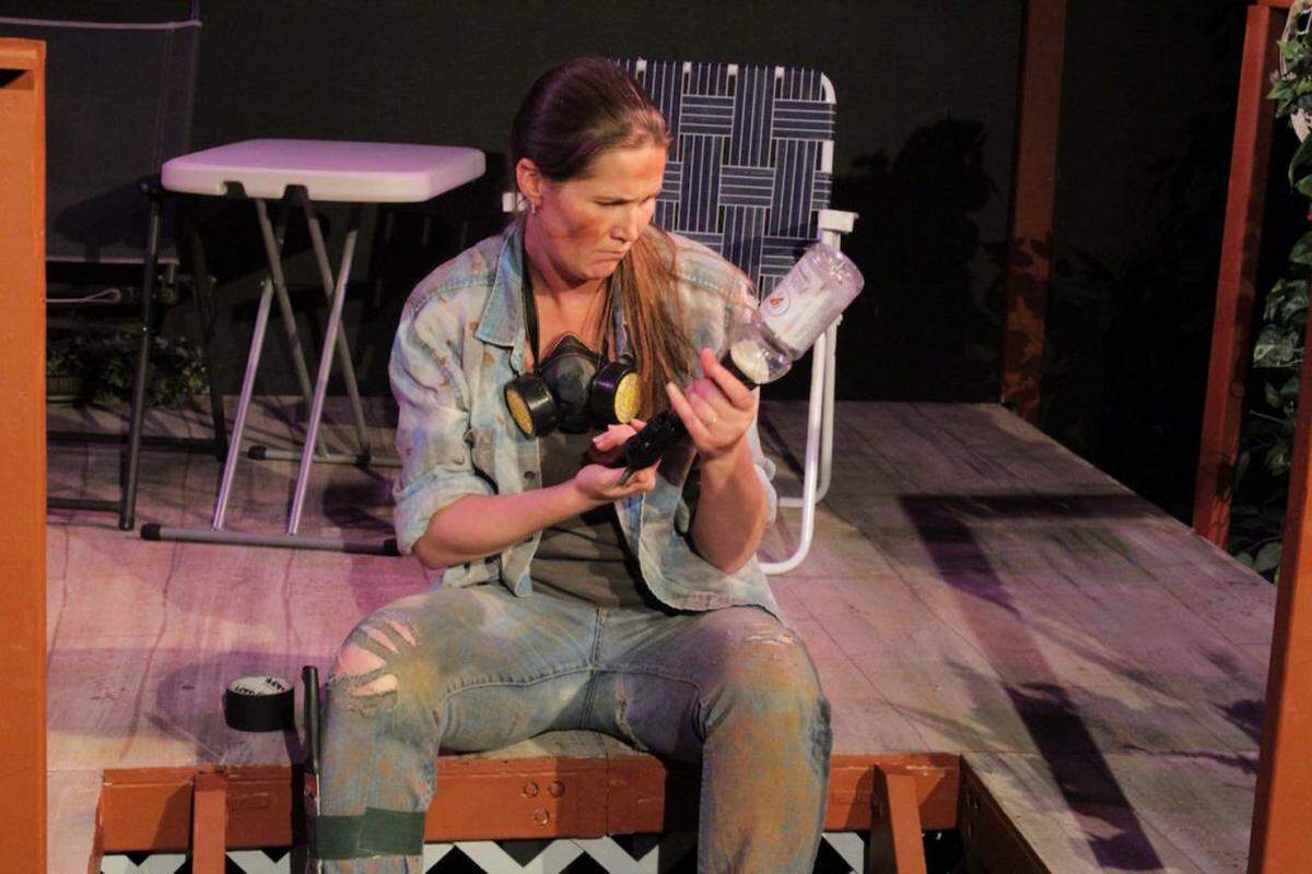 Becca Worthington in a Charlotte’s Off Broadway performance at Warehouse Performing Arts Center in Cornelius in 2018.