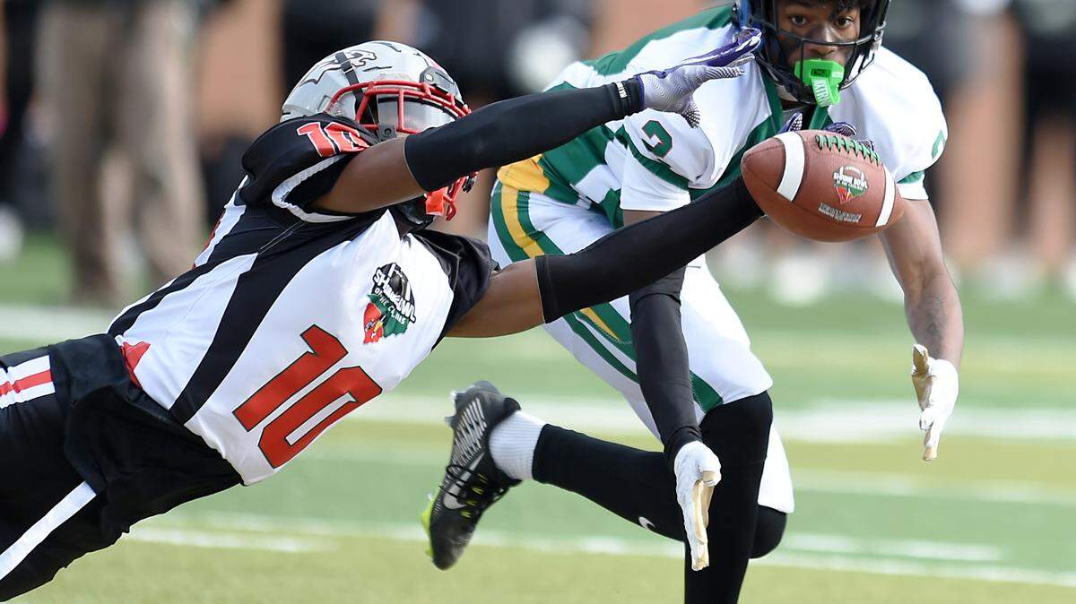 South Carolina’s Joshua Jones breaks up a pass intended for North Carolina’s Chris Culliver. The Shrine Bowl of the Carolinas 86th annual Shrine Bowl Game was played at Spartanburg High School Saturday, December 17, 2022. GWINN DAVIS MEDIA