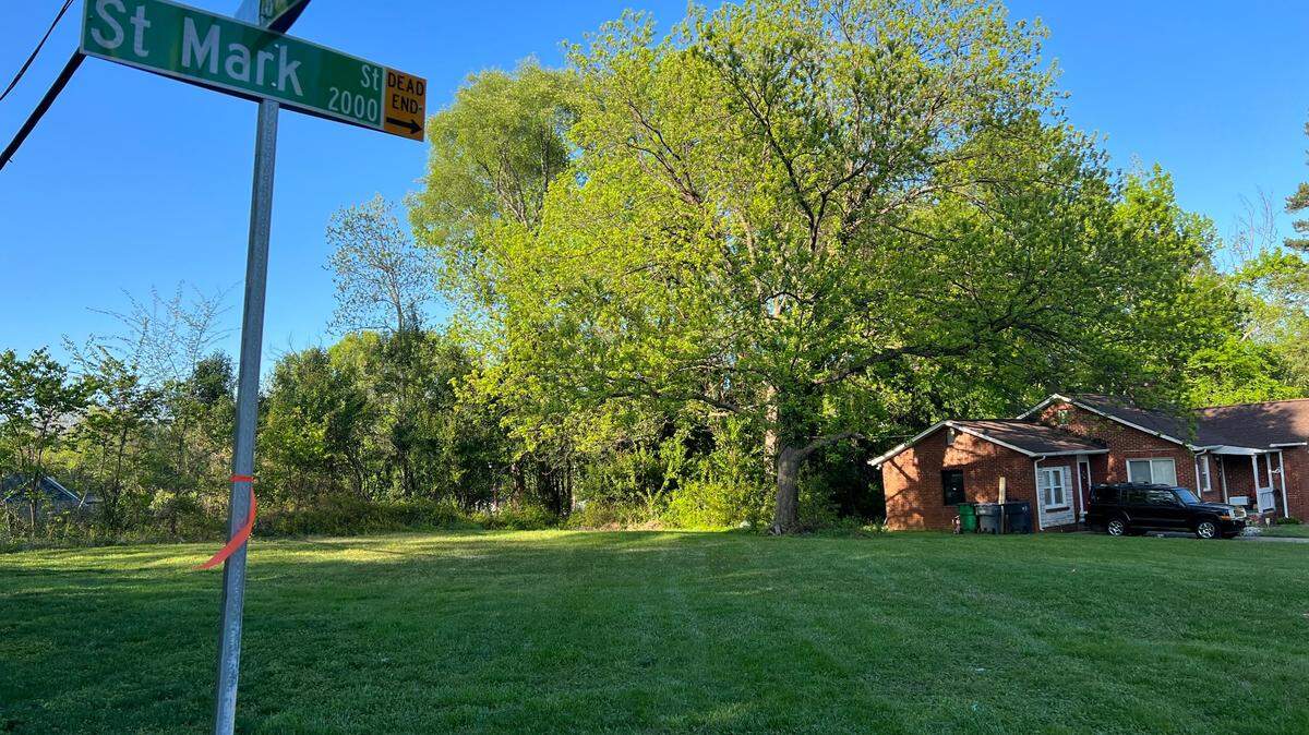 The lot at 2028 St. Mark St. in Charlotte is what’s left of Mangie McQueen’s family home. The prolific Black home builder in Charlotte raised several generations in the Lincoln Heights home. Now, a developer is trying to force McQueen’s heirs to sell the land after he obtained one-third ownership last year.