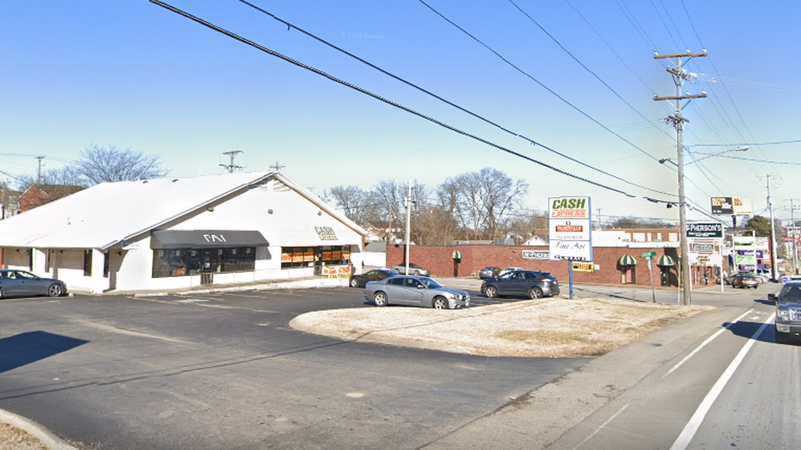 A man robbed this personal loan business over the weekend before stealing a worker’s car, according to the Metropolitan Nashville Police Department.