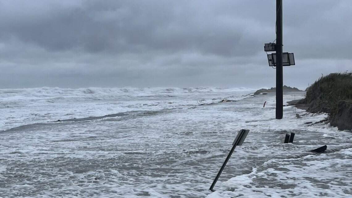 Resilient couples marry on storm-battered Outer Banks despite impassable roads