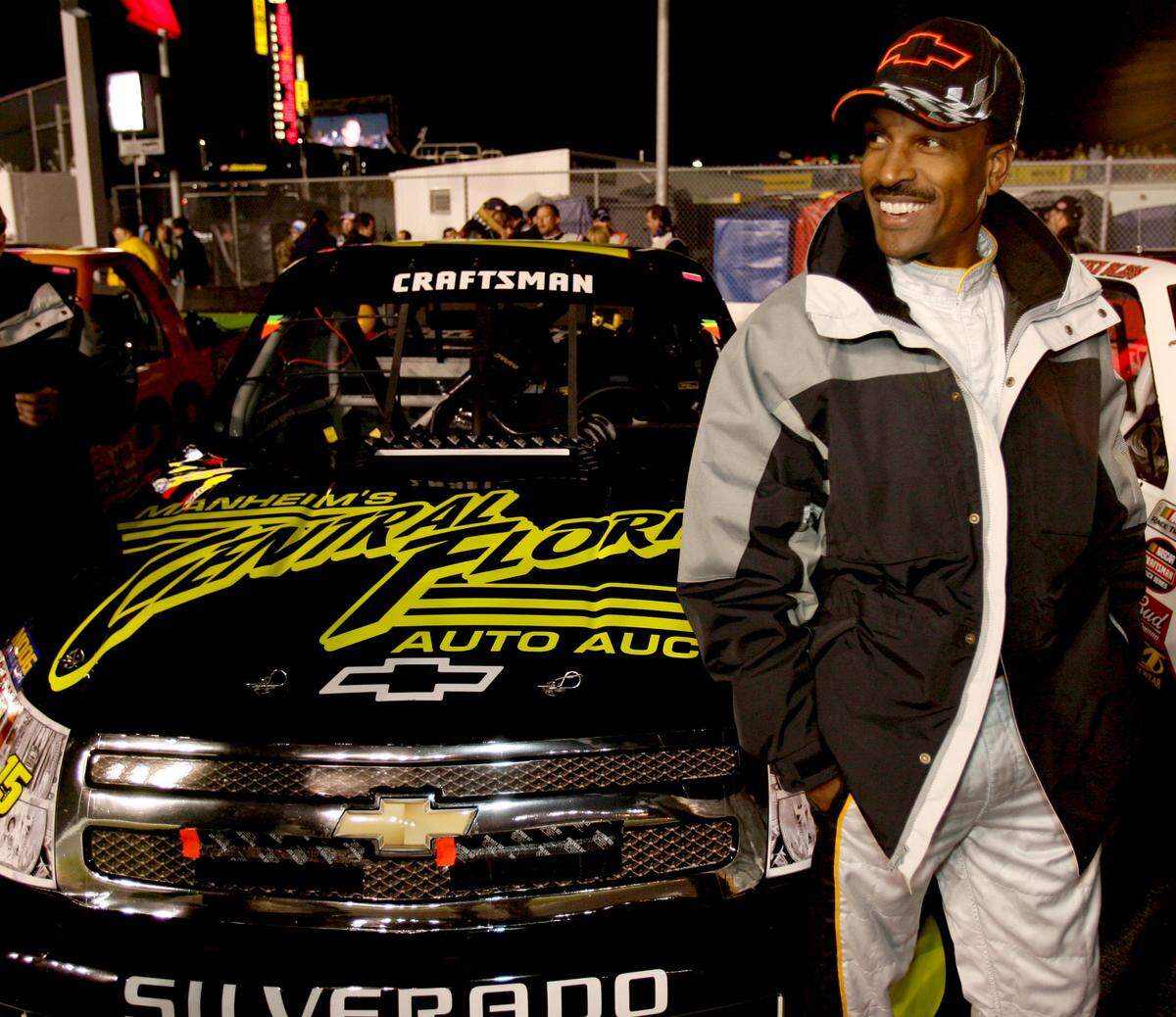 Bill Lester prepares for the start of the Chevy Silverado HD 250 at Daytona International Speedway in Daytona Beach, Florida, Friday, February 16, 2007. (Gary W. Green/Orlando Sentinel/MCT)